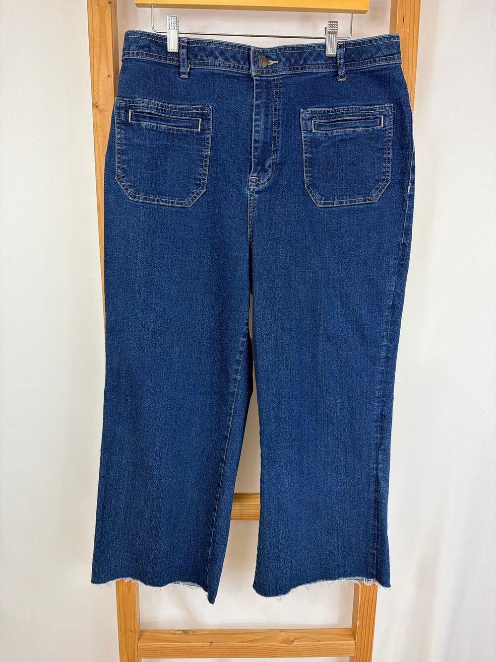 Nautica Jeans Blue Denim Cropped Zip Fly Jeans 14